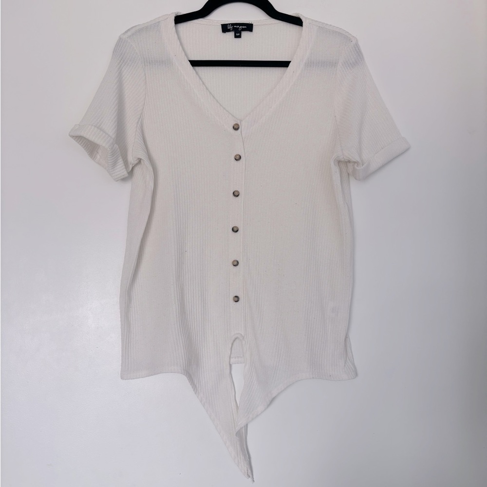 Button-Down V-Neck Shirt in size small Measurements